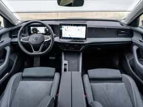 Volkswagen Passat (2025) thumbnail 5