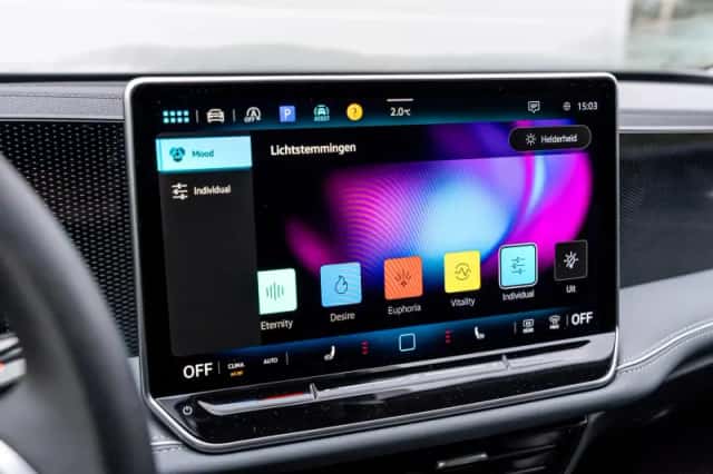 Volkswagen Passat (2025) thumbnail 44