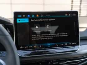 Volkswagen Golf (2025) thumbnail 41