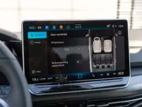 Volkswagen Golf (2025) thumbnail 42