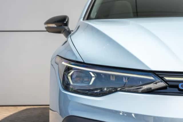 Volkswagen Golf (2025) thumbnail 7
