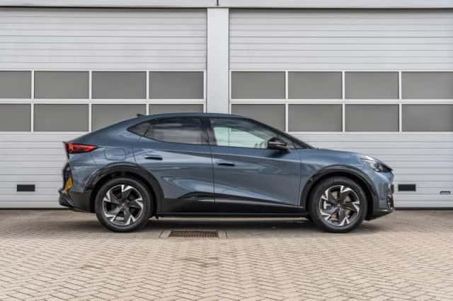 CUPRA Tavascan (2025) thumbnail 3