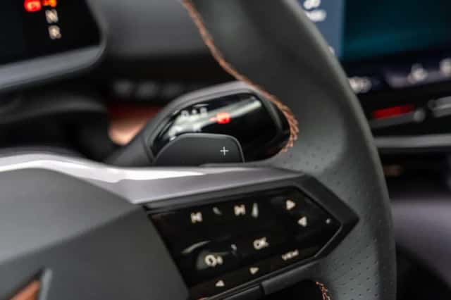 CUPRA Tavascan (2025) thumbnail 34