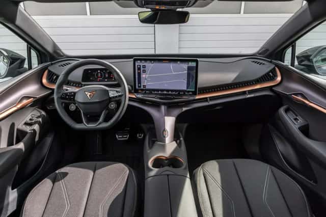 CUPRA Tavascan (2025) thumbnail 5