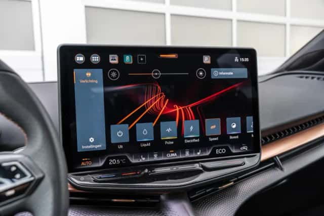 CUPRA Tavascan (2025) thumbnail 44