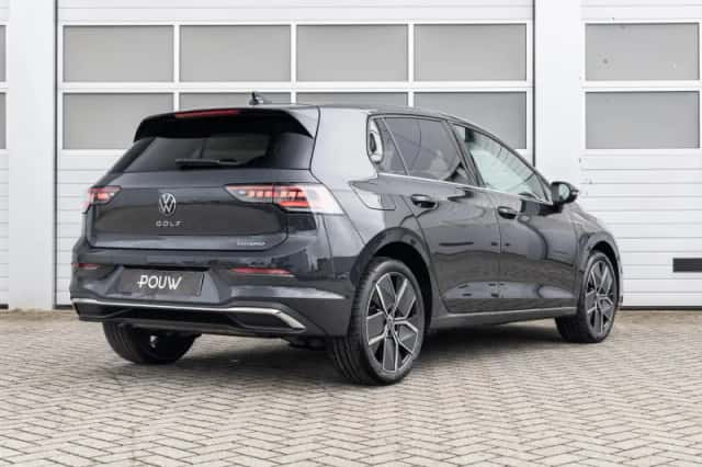 Volkswagen Golf (2026) thumbnail 2
