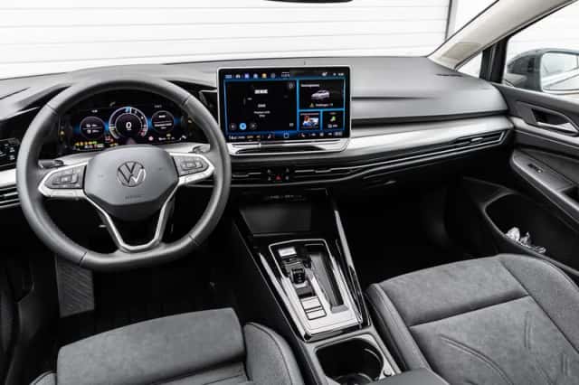 Volkswagen Golf (2026) thumbnail 30