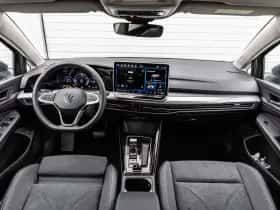 Volkswagen Golf (2026) thumbnail 5