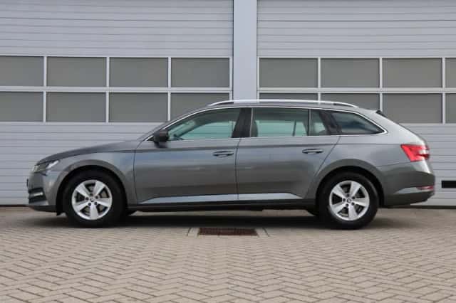 Škoda Superb (2023) thumbnail 14