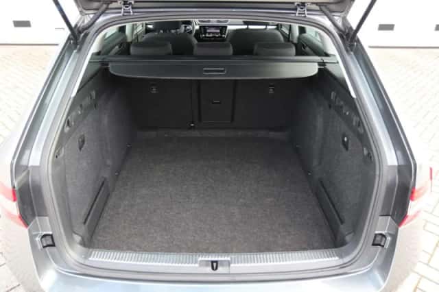 Škoda Superb (2023) thumbnail 18