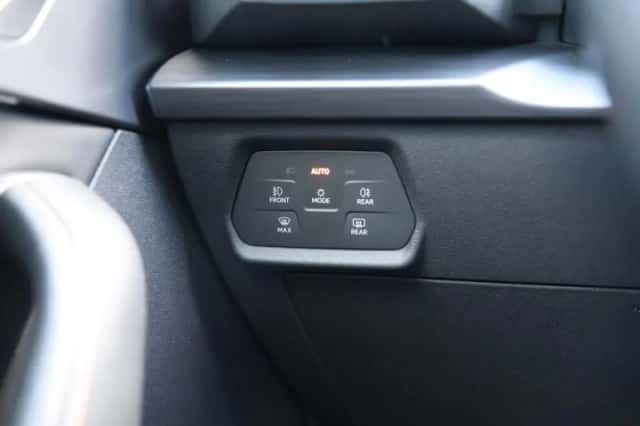 CUPRA Formentor (2023) thumbnail 33
