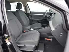 Volkswagen Golf (2023) thumbnail 14