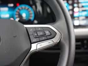 Volkswagen Golf (2023) thumbnail 21
