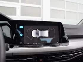 Volkswagen Golf (2023) thumbnail 24