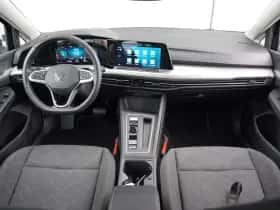 Volkswagen Golf (2023) thumbnail 5