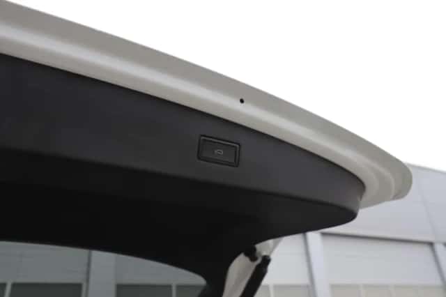 Volkswagen Tiguan (2021) thumbnail 17