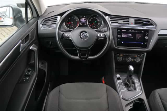 Volkswagen Tiguan (2021) thumbnail 20