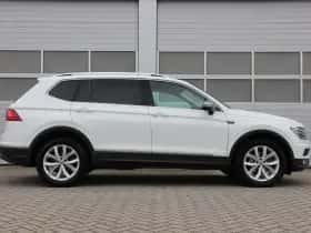 Volkswagen Tiguan (2021) thumbnail 3