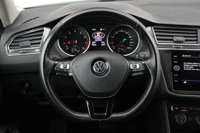 Volkswagen Tiguan (2021) thumbnail 21