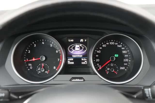 Volkswagen Tiguan (2021) thumbnail 22
