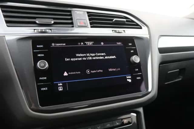 Volkswagen Tiguan (2021) thumbnail 30