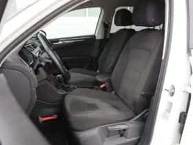 Volkswagen Tiguan (2021) thumbnail 4