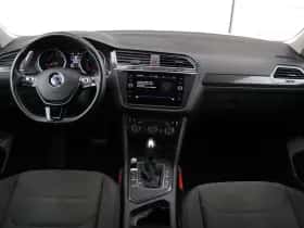 Volkswagen Tiguan (2021) thumbnail 5