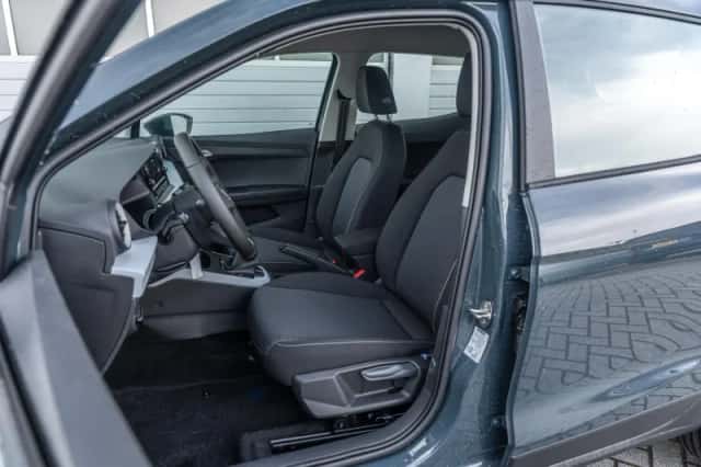 SEAT Arona (2026) thumbnail 4