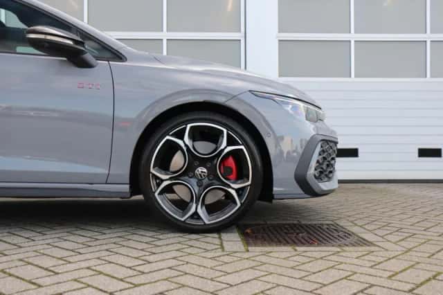 Volkswagen Golf (2025) thumbnail 13