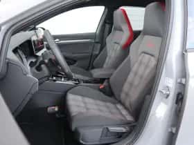 Volkswagen Golf (2025) thumbnail 18