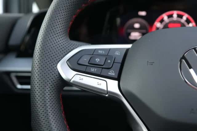 Volkswagen Golf (2025) thumbnail 22