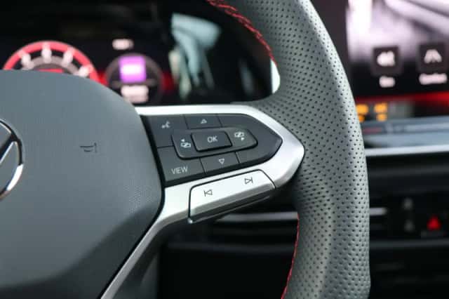 Volkswagen Golf (2025) thumbnail 23
