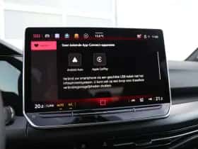 Volkswagen Golf (2025) thumbnail 24