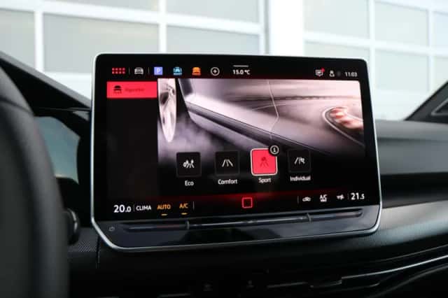 Volkswagen Golf (2025) thumbnail 26