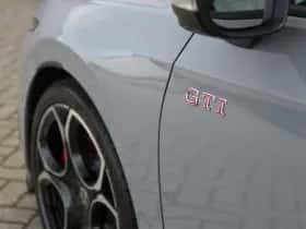 Volkswagen Golf (2025) thumbnail 34