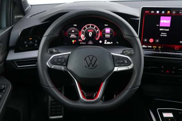 Volkswagen Golf (2025) thumbnail 39