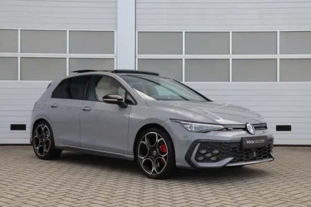 Volkswagen Golf (2025) thumbnail 9
