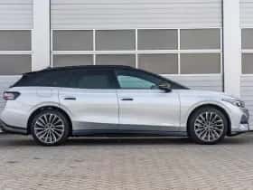 Volkswagen ID.7 (2025) thumbnail 3