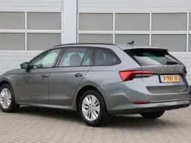 Škoda Octavia (2023) thumbnail 13