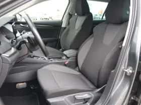 Škoda Octavia (2023) thumbnail 5