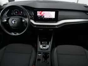 Škoda Octavia (2023) thumbnail 6