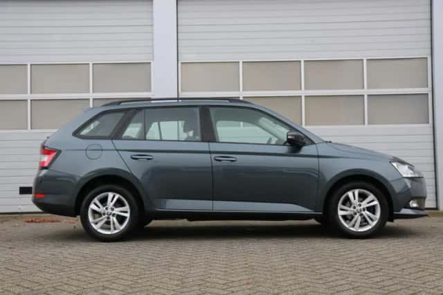 Škoda Fabia (2021) thumbnail 3
