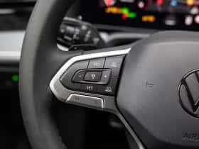 Volkswagen Passat (2025) thumbnail 25