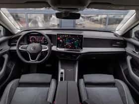 Volkswagen Passat (2025) thumbnail 5