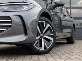 Volkswagen Passat (2025) thumbnail 50