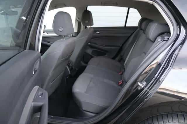 Volkswagen Golf (2025) thumbnail 19