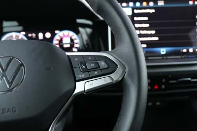 Volkswagen Golf (2025) thumbnail 23