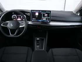 Volkswagen Golf (2025) thumbnail 6