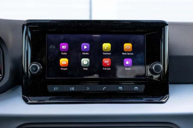 SEAT Arona (2025) thumbnail 23