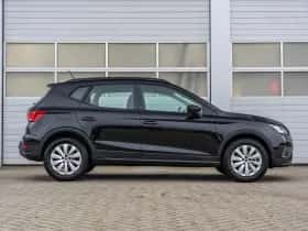 SEAT Arona (2025) thumbnail 3